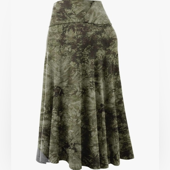 Women's Solid Ombre Lightweight Flare Midi Pull On Closure Skirt 1105 - Picture 3 of 6